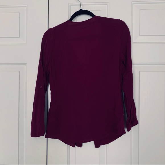 Cute Button up - Picture 2 of 2